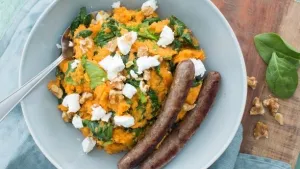 Zoete aardappel stamppot met spinazie en geitenkaas