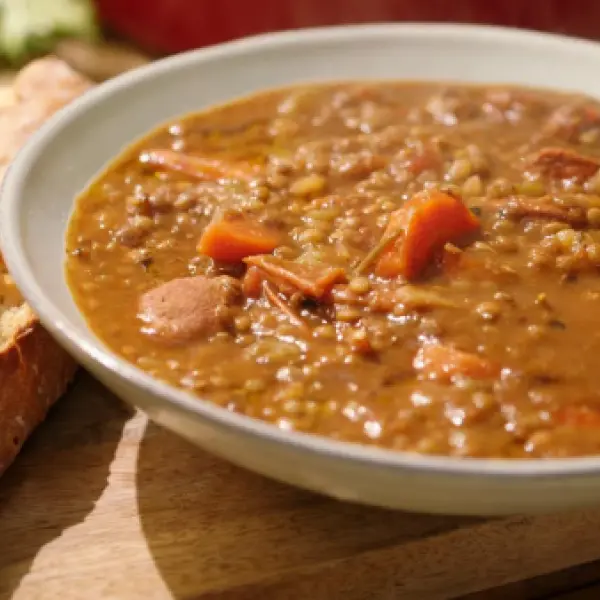 Spaanse linzensoep met chorizo